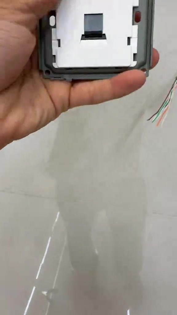 طريقة تفيش بلك Rj45  احم نفسك و احفظ حقك من خلال تركيب كاميرات المراقبة الذكية ! حافظ على منزلك, محلك, شركتك, عيادتك من خطر السرقة او المشاكل المفتعلة. ✅ نوفر كاميرات مراقبة من مختلف البراندات والنوعيات. ✅ خدمة صيانة و تنصيب الكاميرات. ✅ يوجد خدمة توصيل/ نقليات لجميع انحاء العراق. للتواصل: واتس اب: *********** واتس اب: *********** العنوان: بغداد/ الكرخ/ حي الجهاد #dahua #imou #Hikvision #cvv #security_camera 
