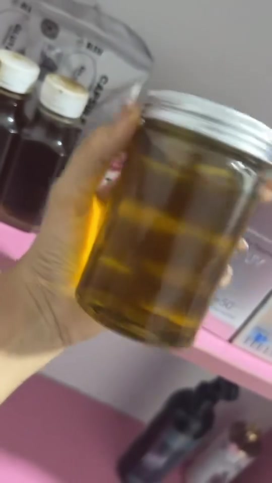 مستحضرات تجميل • لا تفاصيل