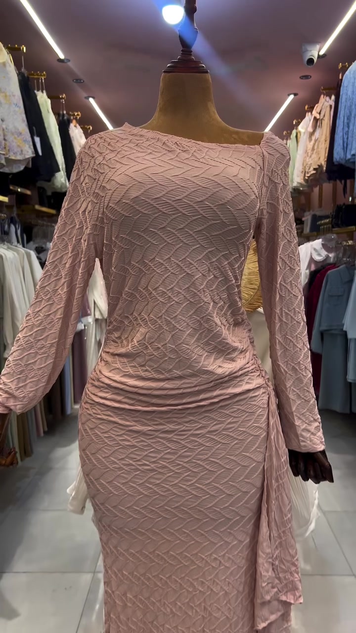 القياس 2XL,XL,L,M,S💕
السعر 35.000 الف ❤️😎

✨ سُكرة للأزياء النسائية (لكِ سيدتي)
👗 أناقة + نعومة + ذوق خاص
🧣 جمالكِ يبدأ من سُكرة
📍 العراق بابل المسيب 
📞 ***********
