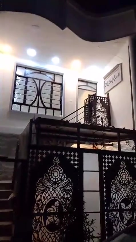 دار لايجار ميت متر طابق ثاني بشارع المركز
*********** واتساب
