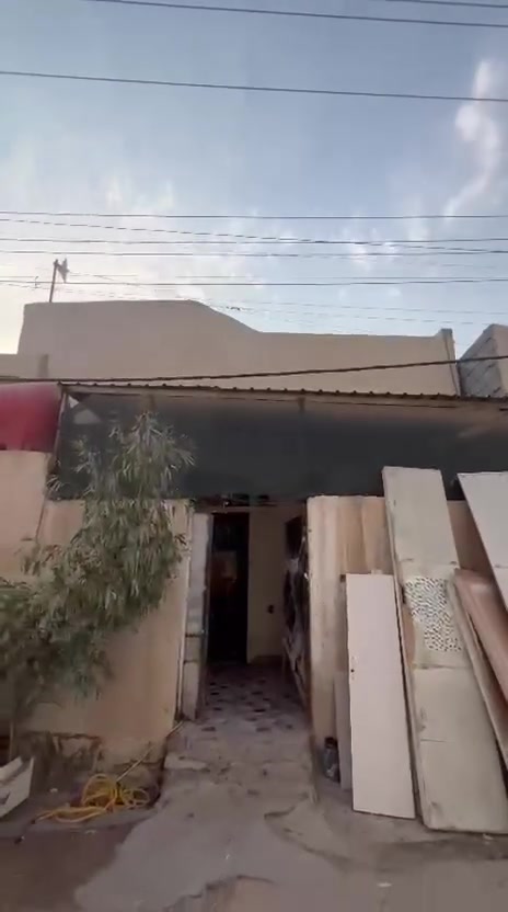 عمي 4غرف منام طابقين مساحته 100متر بسعر55وبي مجال ***********
