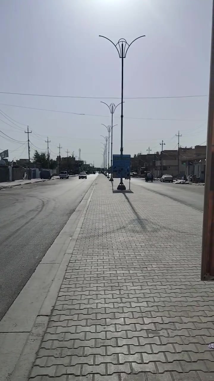 ميشيل للبيع في واسط كوت منطقه الفلاحية حي جامعه مساحه ١٠٠ متر شارع ١٢ متر الوجهه ٥ متر النزال ٢٠ متر البناء حديث سنه 2026 قريب على شارع ٣٠ متر انقد ومبادره السعر اتصال على رقم ***********
