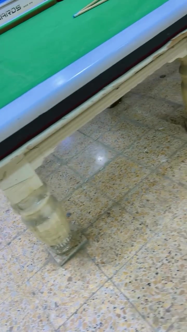 ميز بليارد نضيف كلش اللبيع مكاني ميسان العماره ***********

