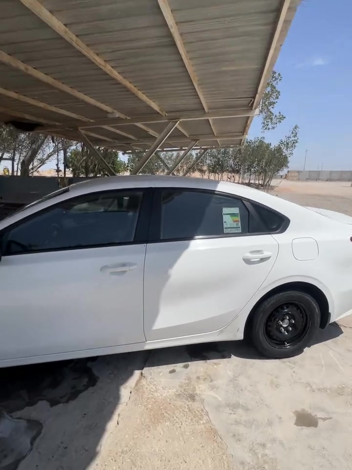 كي سيراتو2022خليجي
ماشيه 200بي جاملق حار بي حوض بارد وجنطه بيهة صبغ من جوه بأطراف مالتها بيهة طخات مبينه بتصوير محرك كير كفاله سعر 120وبيهة مجال ***********
