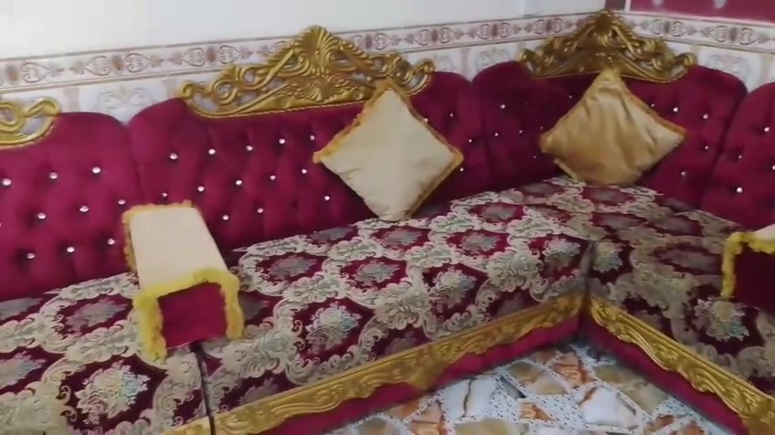 تخم ديوان للبيع للإستفسار هاتف *********** ماموجود على الماسنجر فقط على رقم الهاتف وشكرا

