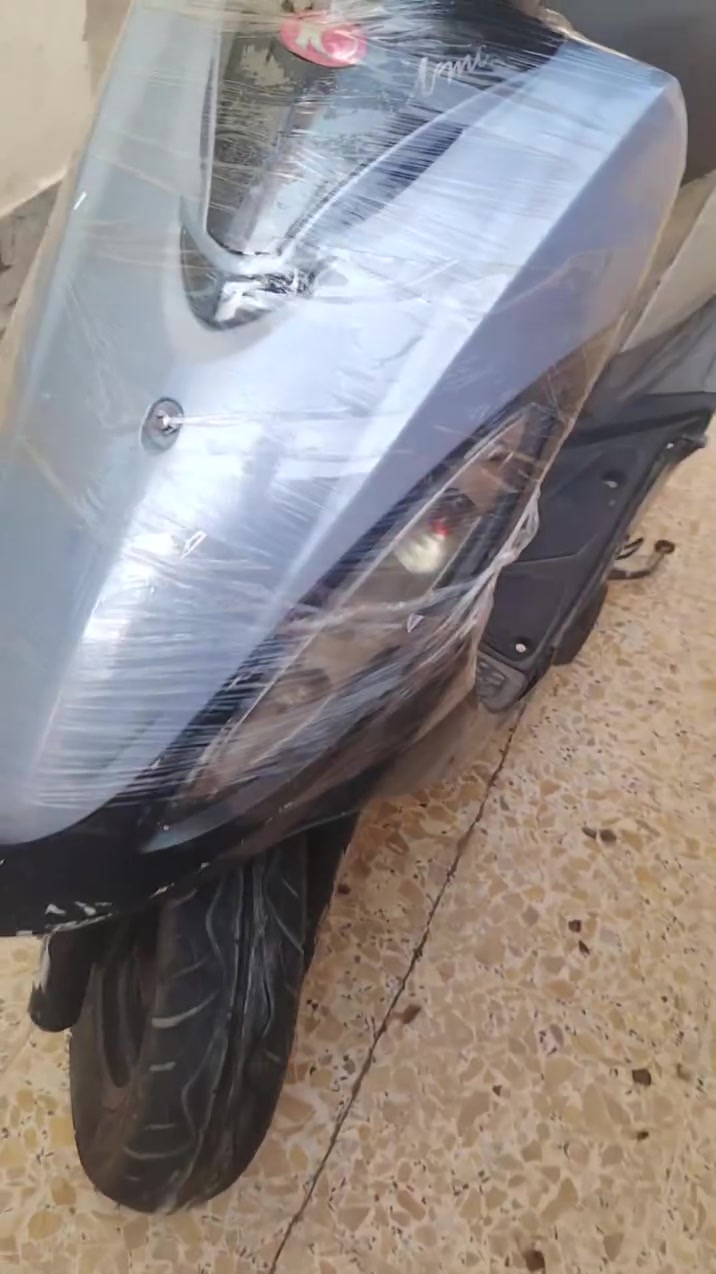 سلام عليكم كامكو ج٤ بلاديه مامفتوحه وجديدة استخدام شهر عل فحص نكره سلف  سعر 650 وبي مجال رقم *********** مكان نجف
