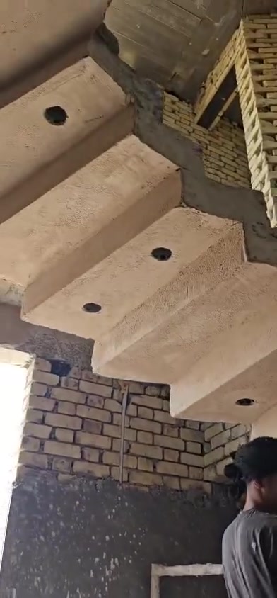 كادر لبخ وبياض متفرغ حاليا  ***********
