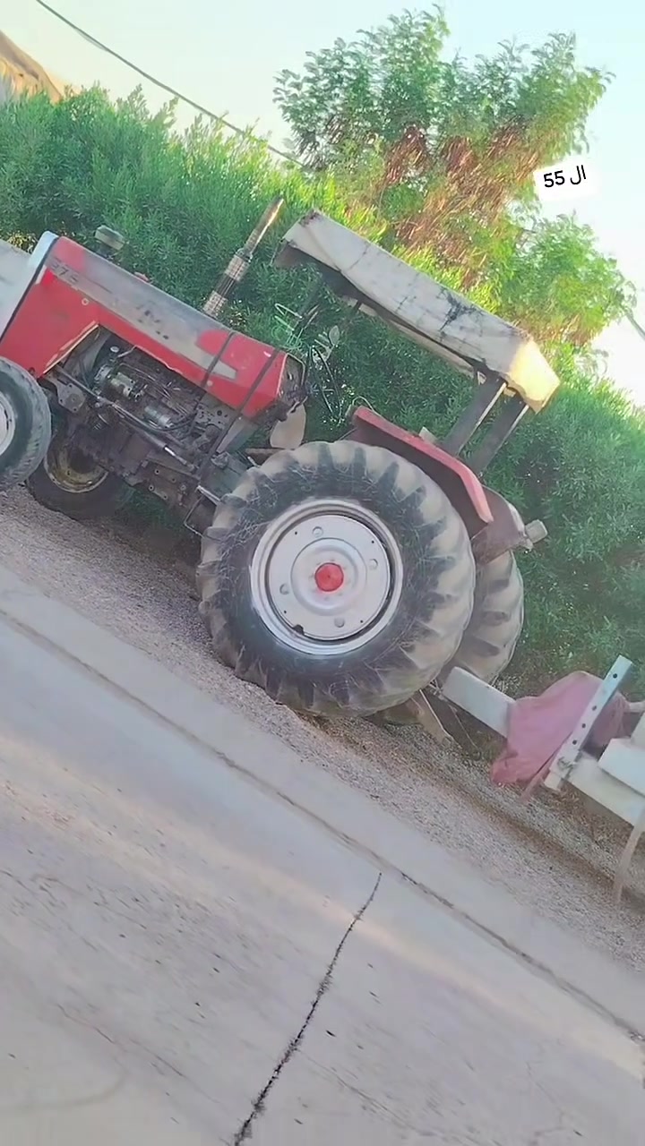 سلام عليكم يوجد تركتر تحميل إنقاذ او كروه مال حصو رمل ومقطورة ماء صالح لشرب
ملاحظه:يوجد كادر  تفليش ايشي عندك
***********
