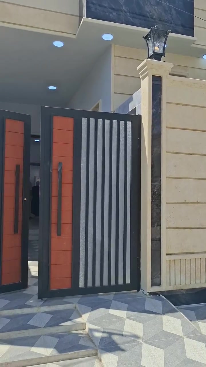 ✅السلام عليكم🌹
🏠دار حديث #للبيع  مساحه 100 متر
بناء زيروا من الطيراز الحديث تسليم #فوري
طابق واحد سند طابو زهور #غرفه وهول #ومطبخ #ومشتملات 
✅منطقه السماح الثانيه مدخل شارع 20
 الفرع الثاني لشارع 20 قرب مدرسه الإمام الزهري 
للإستفسار الاتصال على الرقم
 *********** متوفر واتساب
