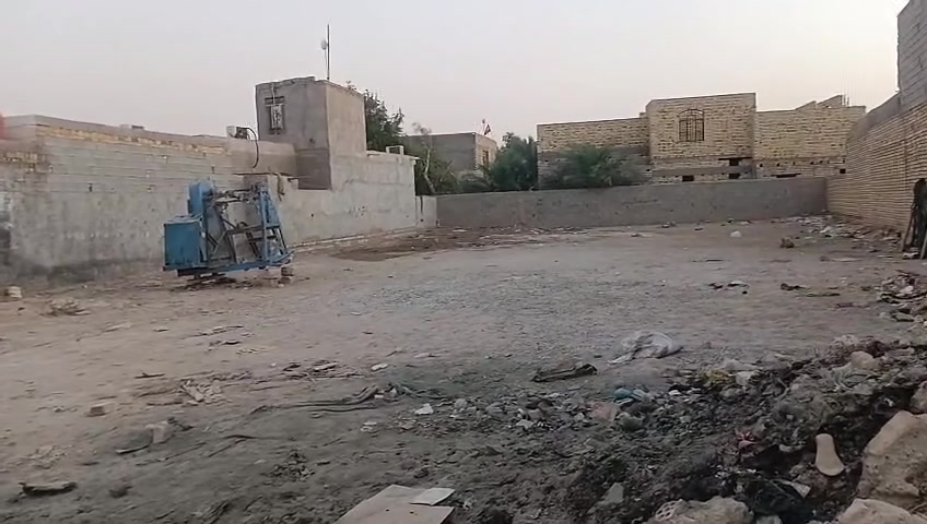 السلام عليكم ورحمة الله وبركاته قطعه للبيع  المساحه 850م قضاء الرفاعي زراعي ع شارع رمثان مقابل البستان كهرباء ماء مجاري كل الخدمات متوفره القطعه مدفونه تراب ومحدوله جاهزه للبناء السعر وباقي التفاصيل خاص او التصال ع @إشارة  ***********
