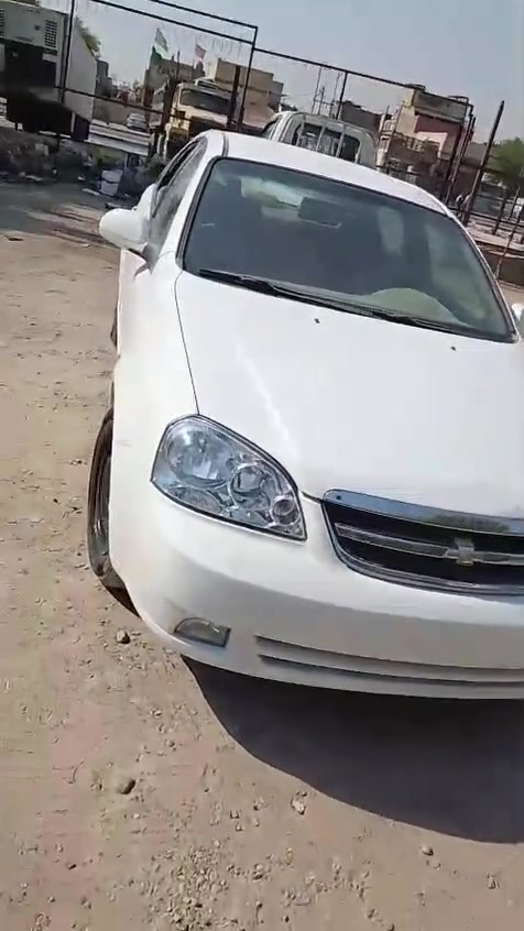السلام عليكم سيارات مزاد وزارة الداخلية جاهزات ترقيم بغداد معفيات من الكمرك عدد تلاثه كل وحده وسعرهه الرقم ***********
