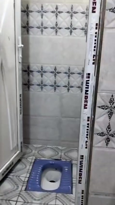 بيت بم الكبر. واقع حال مساحه 130  
تواصل واتساب  ***********
