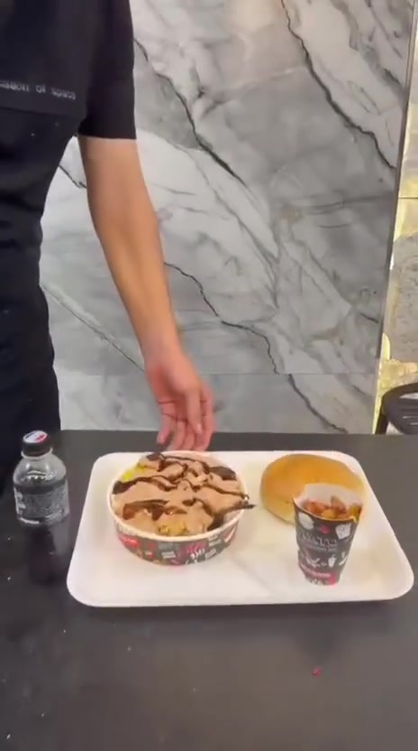 🔥🔥 عرض الـ 5000 من باور شاورما 🔥🔥
كل هذا بـ 5000 دينار فقط 😍❤️
🍗 1 ريزو
🍔 1 بركر لحم
🍟 1 فنكر
🥤 1 بطل ببسي
🔥 وجبة متنوعة وتشبعك بسعر رهيب!
لا تفوّت العرض 😋
📍 كركوك – القادسية الثانية – شارع أبو خطاب
📞 للطلب والاستفسار: ***********
❤️ باور شاورما… الطعم والسعر اللي يسوى!
