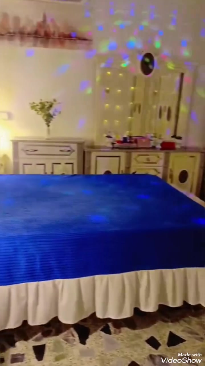 الا صاحب الكروب المحترم  غرفه عراقي تفصال الوجه ابديف جديده معنه الكلمه ماخذه 2500 مليونين ونص قيم بليرضي الله وخذه ***********

