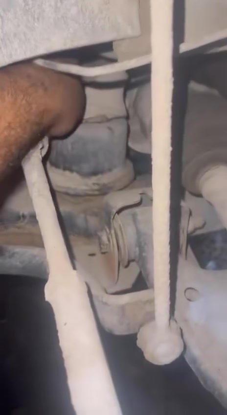 سلام عليكم جانب من اعمال ورشتنا سيارة اترافلس اجتي بيها طبة بل كير وخربطة بل نمر وكذالك مشاكل بل نوزلات والصدر والحمدالله نحلت كل المشاكل مالتها ورجعت السيارة على حالة الوكالة العنوان بغداد خلف مرور الرستمية ***********
