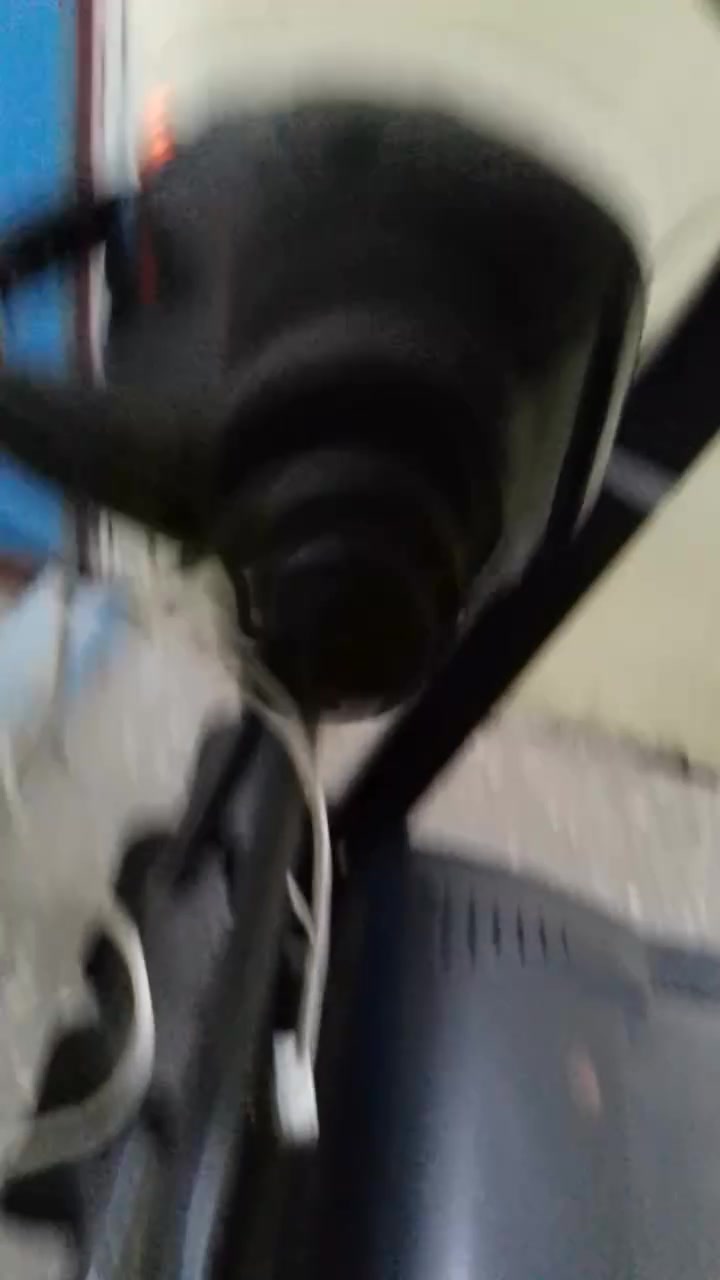 جهاز جري للبيع بي عطل بسيط بشتغل ثواني ويفصل السعر ١٢٥ وبي مجال ....بغداد مدينة الصدر ..موبايل ***********
