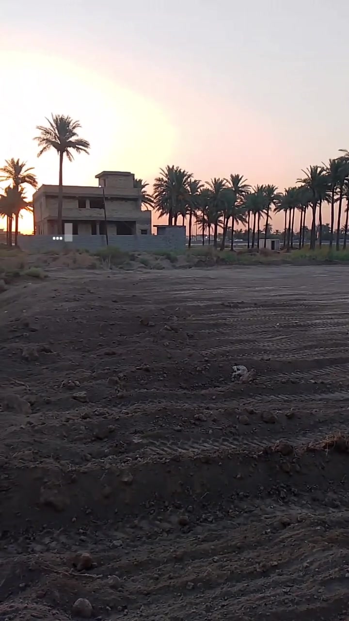 دونم للبيع بلقرب من سريع دوره جديد مجاور مجمع المرام والمزارع خدمات كامله ***********
