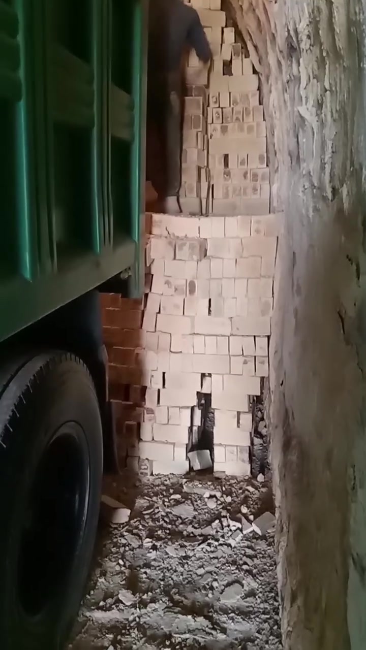 خدمات انشائية • مقاول