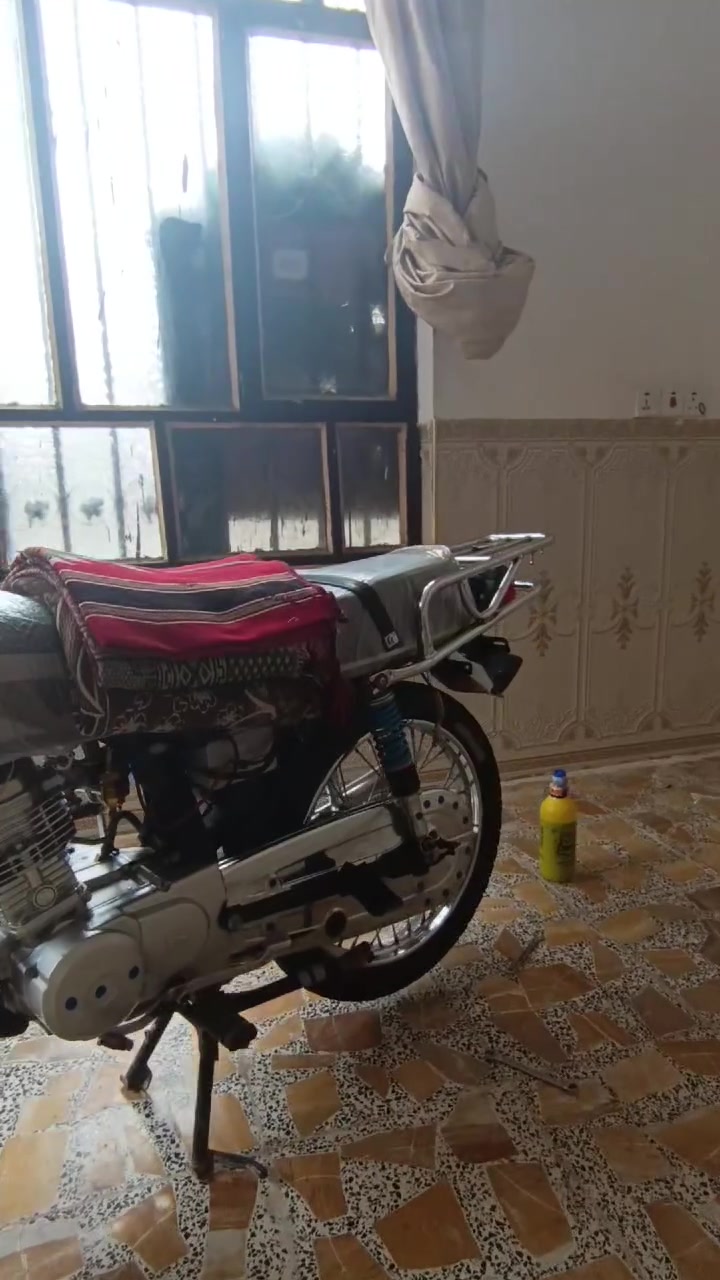 السلام عليكم نامه 22 سكنر بلا بليته  غراض كله أصلي برغي تجاري مابيهه شلعه معدل خير من الله ونصبتهه أحلى من الصور 750 وبيهه مجال حك الجيه مكان طويريج إذا ما تشتري لاتعبني ***********فقط اتصال. *********** بي وأنساب هذا
