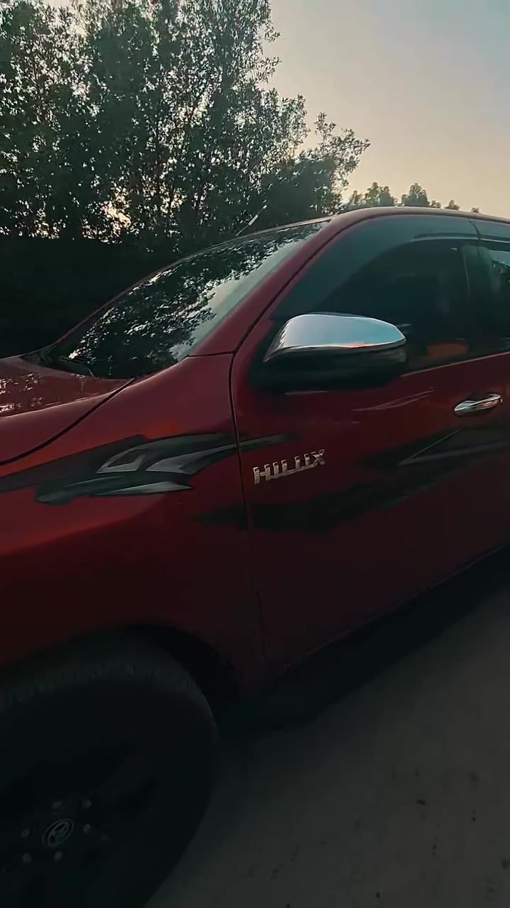 🚨🔥 للبيع تويوتا هايلوكس Hilux SRS 🔥🚨
🛻 تويوتا هايلوكس غمارتين – SRS
🔸 الموديل: 2021
🔸 المحرك: 4 سلندر
🔸 الممشى: 130 ألف تقريباً
🔸 اللون: مشمشي مميز 🍑
🔸 السيارة مكفولة ✅
🔸 جنوط سوداء
🔸 إنارة أمامية LED
🔸 مرايات جانبية كروم
🔸 حوض خلفي مرتب ونظيف
🔸 السيارة نظيفة ومرتبة جداً ✨
🔸 شكل ومظهر رياضي وحلو
السياره مكفوله 

📸 السيارة مثل ما مبين بالصور

💰 السعر: خاص 
📍 الموقع: بابل الأسكندريه 

📞 للاستفسار والجادين فقط:
***********
***********

🔴 الفحص على المشتري، والسيارة حاضرة للفحص.
🤝 للجادين فقط، والله يبارك للجميع

