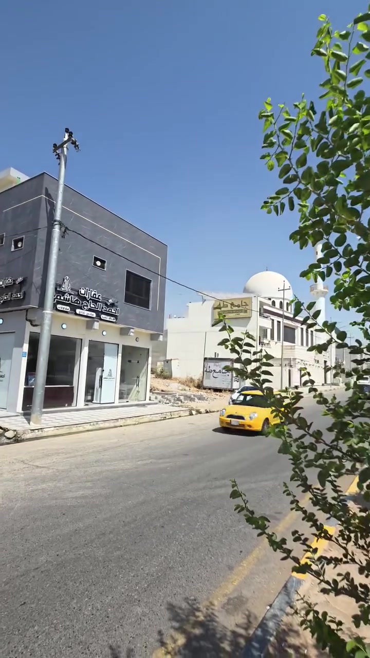 #عمارة_تجارية_للبيع 
#الوارد_الشهري ٢،٤٠٠،٠٠٠ 
#العمارة_مؤجرة_بالكامل 
#الموقع حي السماح على سايدين الاركان قرب جامع طه 
#المساحة ٢٧٠ متر 
تتكون العمارة من 
٥ محلات تجارية 
٥ وحدات سكنية 
_____________
للاستفسار الاتصال على الارقام:
☎️***********
☎️***********
أو زيارة مكتب منازل للعقار حي السماح سايدين الاركان قرب مول القمة
