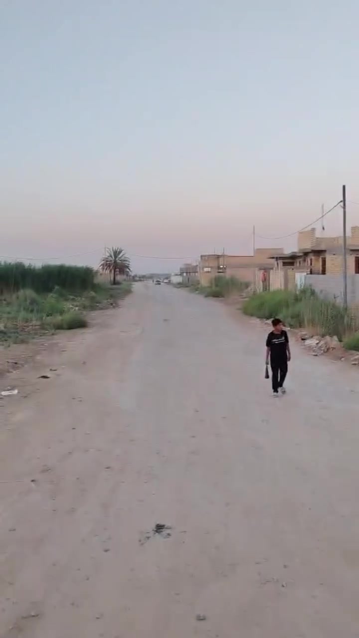 سلام عليكم
بيت هيكل  طابو زراعي للبيع سند 25

المساحه 200متر

يحتوي على غرف2 ومنور

وصاله

ومطبخ

واستقبال

صحيات داخليه وخارجيه

صب كونكريت

العنوان. الديوانية_الدغارة _هور الجبور _مجاور مجمع شارع 30
الاستفسار 
         ***********
السعر♦️ . خاص
_______________________
او زيارة مكتبنا في الدغاره مقابل قائم مقاميه
مكتب عقارات الدغارة
أهلًا وسهلا بكم

