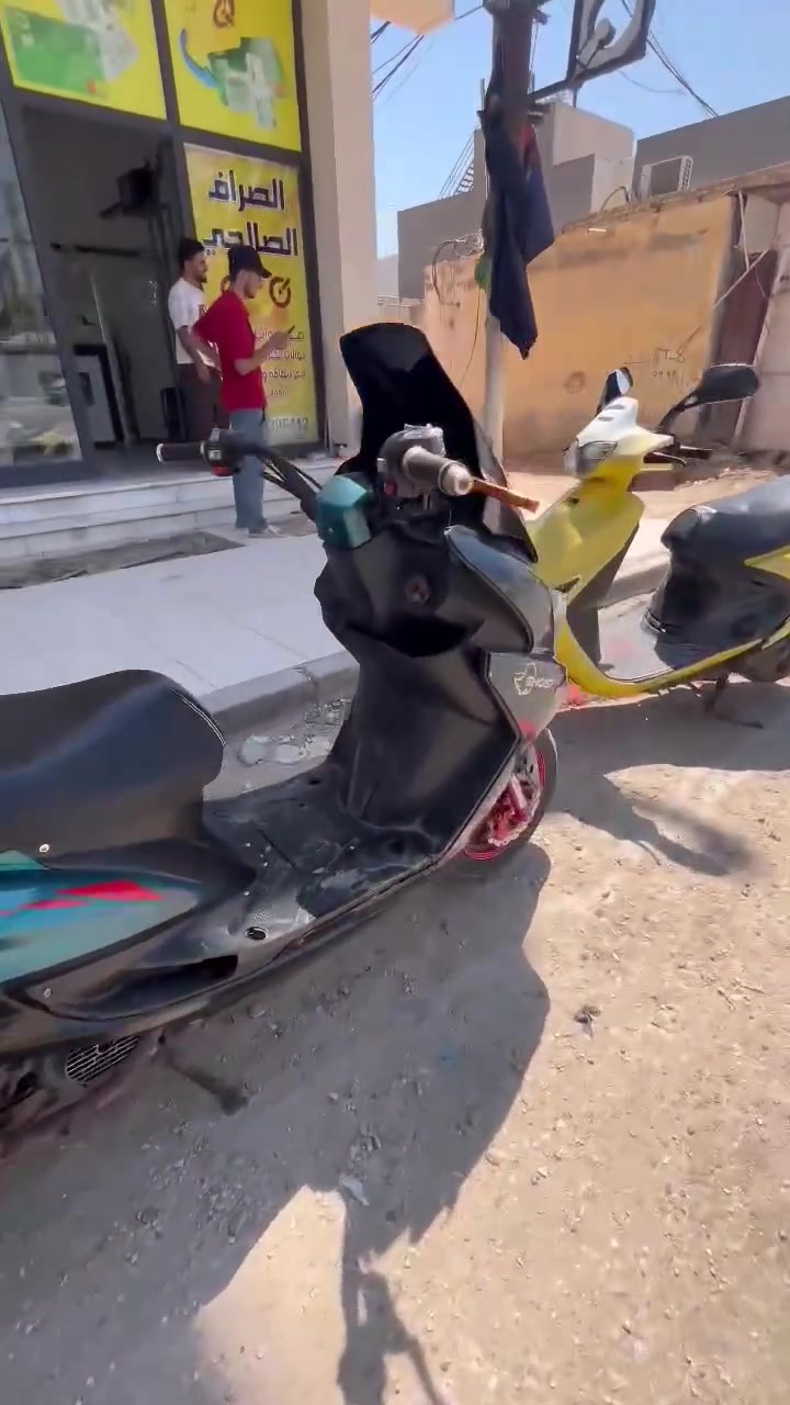 للبيع شغاله ماا مفتوحه نقصها بس صالصنه فقط كهربائيات كله شغاله سلف هندر باتري جديد اشاير شغاله مابيه اي نقص غيرر الصالصنه السعر 500 بيه مجال قليل للتواصل ***********
