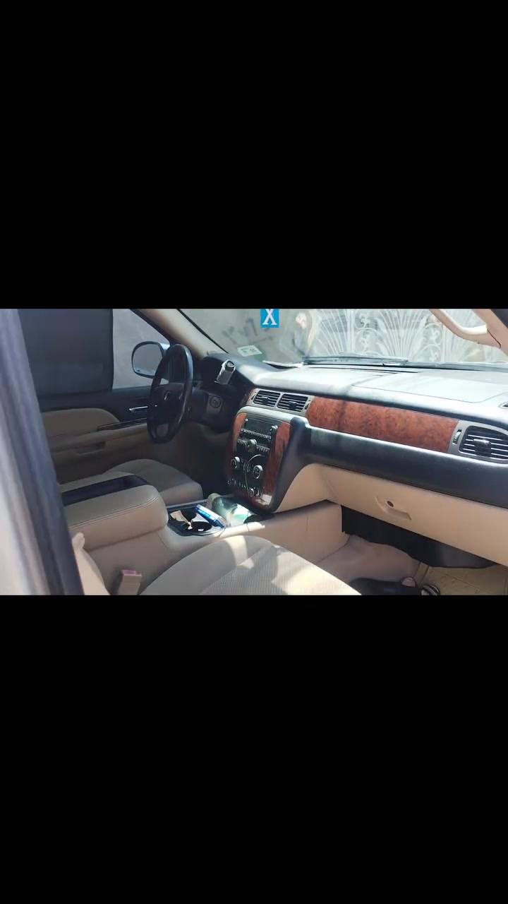 ي سلام عليكم تاهو لبيع مديل 2008 مواصفات LT ترقيم جديد بقرار 102 سياره جديده ما ناقصها شي كفاله عامه ما عده بل قبق الجنطه بيها رصعه وسياره تشغيل عن بعد من الاخير السياره تخبل بعدهي جديده ممشاها 120 الف العنوان الناصريه الرقم *********** او ***********
