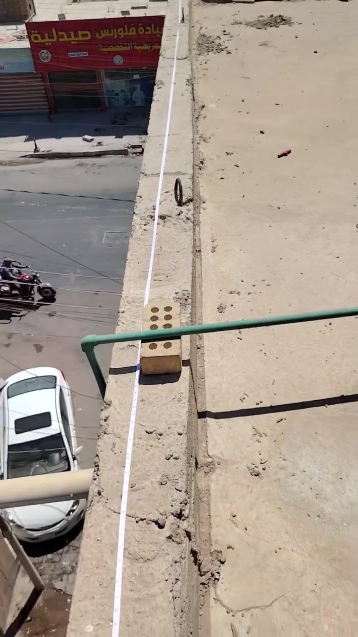 سلام عليكم محتاج خلفة بناء عندي بيتونة وستارة  الموقع بغداد الجديدة شارع المسبح تفاصيل اكثر هاية مقاطع توضيح ***********
