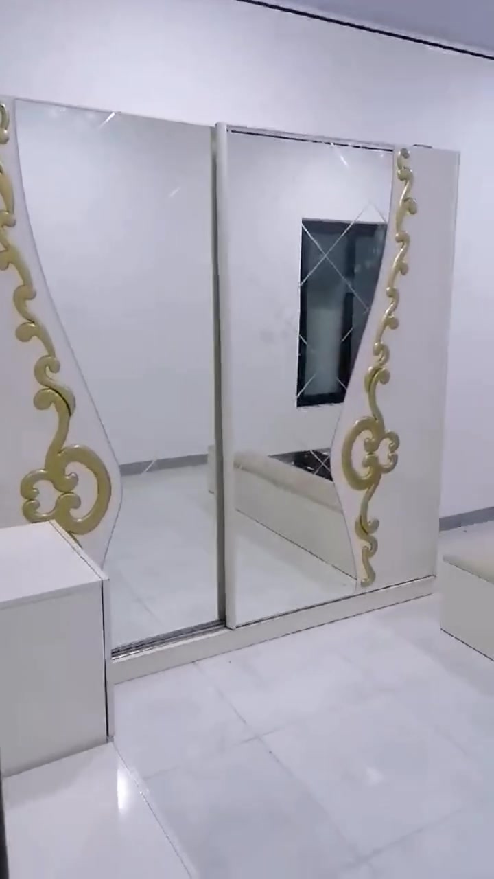 اخشاب تركيه 6قطع مستعمل شي قليل نظيفه السعر 280وبيها مجال الاتصال على  الرقم
***********
