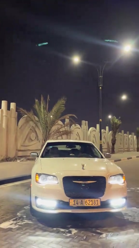 سلام عليكم سياره للبيع اوباما الالون ابيضّ سياره مفوله تنته حساسات كير ومكينه حداديه مكفوله تبريد ثلج سياره مديل 2016 اصل مو معلايه الضرر جامله لأيسر شبرين ولابنيد صبغ السعر 180وبيه مجال الرقم:***********
