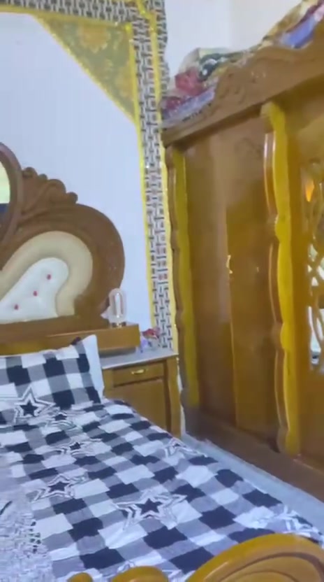 غرفه احشاب جديده
750 لف بيه مجال 
البصره 
***********
