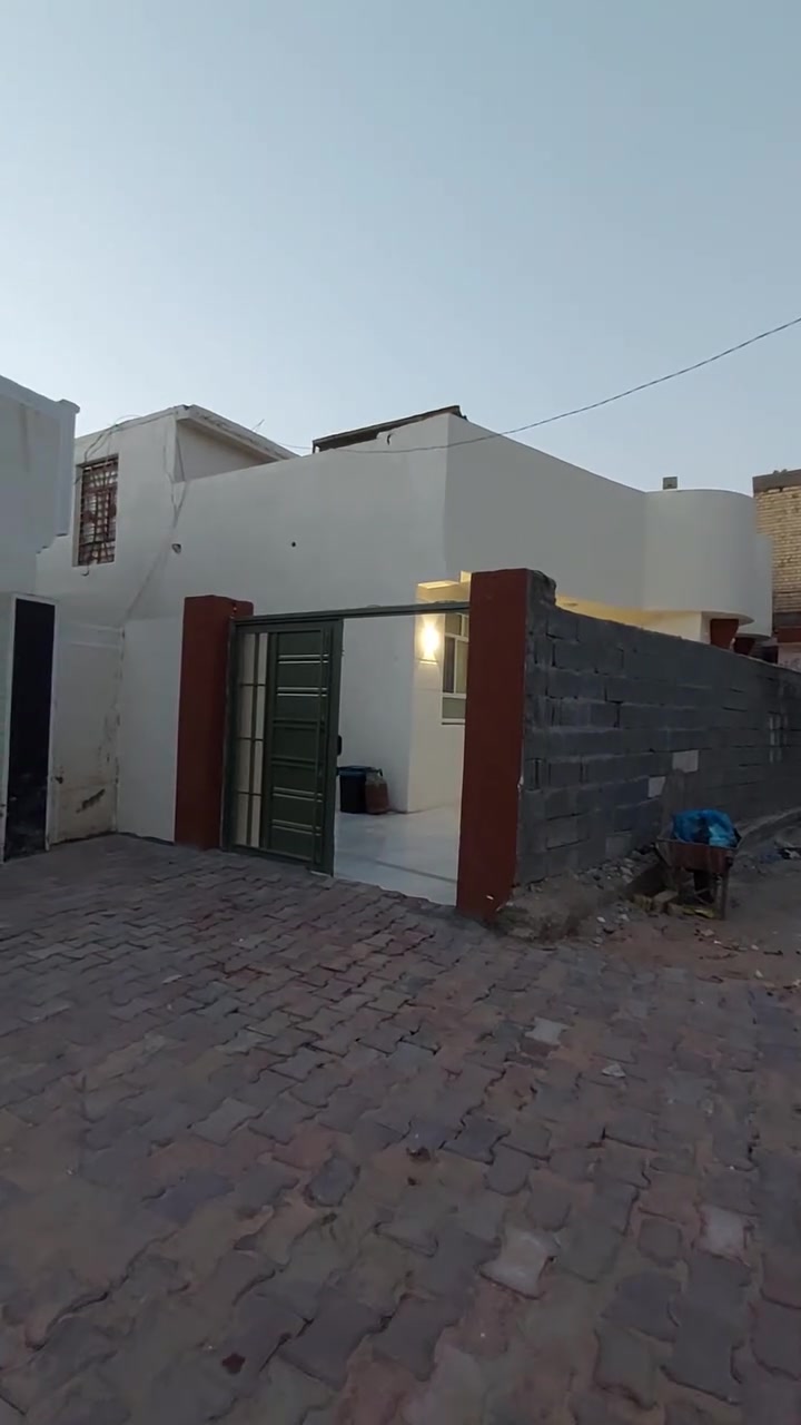 سلام عليكم 

دار سكن البيع المساحه ٢٨٥ متر طابق واحد 

عنوانه كربلاء البوبيات عمود ١٩ شارع القاضي 

نوع العقار طابو زراعي سند ٢٥ اقرار محكمه 

يتوفر جميع الخدمات شارع عرض ٧ متر 

يبعد عن الامام الحسين ع ١ كيلو 

سعر ٢٢٥ مليون 

الاستفسار الاتصال على الارقام التاليه 

***********

***********

