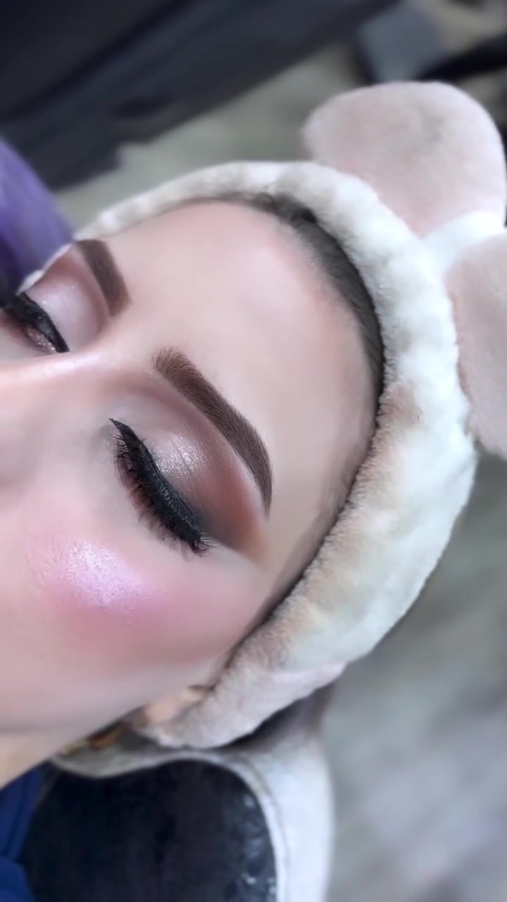 بنات خدمه منزليه نجيكم للبيت
عروض فرحة الزهره
حف وجه كامل بالخيط مع حواجب
 وصبغ الحواجب يدوم 15يوم فقط ب 10

2- حف بالشمع والخيط مع الحواجب فقط ب 10 ألاف 
3 - تنظيف بشره بعمق وازاله الرؤس السوداء ب7

5 - تنظيف قدم بعمق ب 10 

مكياج وتسريحه 30
فقط مكياج ب20

شيره جسم كامل ب30

صبغ شعر قصير ١٥ شعر طويل ٣٠ 

ميش الشعر 20 الف اذا قصير واذا طويل 50 الف

عقد 75 الف مكياج تسريحه رموش عدسات  حفافه وجه

عروس مكياج تسريحه رموش عدسات بودرة جسم حفافه شيره جسم كامل كل ه̷̷َـَْـُذآ ب150الف بس

ملاحظه عدد اطلع وحده اثنين يجوني للصالون ❤‍🩹

***********واتساب للحجز
