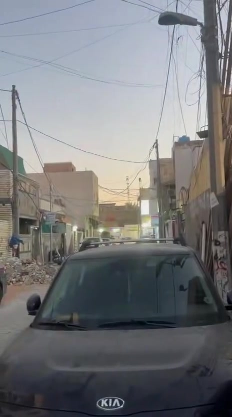 دار للبيع في منطقة الحرية الدور مقابل كباب ابو رضا
المساحة ١١٠m الطابق الارضي يحتوي على استقبال وهول ومطبخ وحمام صغير وحمام كبير 

الطابق الثاني ٢ غرف نوم وسويت وحمام

الطابق الثالث بيتوتة وسطح
للأستفسار الاتصال على : 
***********
