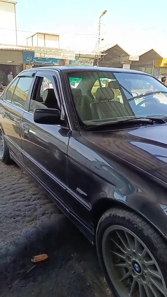 لبيع او مراوس حسب القناعه 
تفاصيل داخل الصور
مكان حله مركز المدينه 
***********

