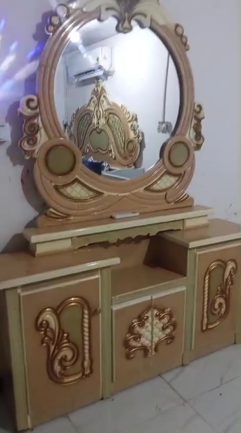 غرفه خشاب لبيع سعر ٦٠٠ وبي مجال قليل ناحية الفضليه حي مدني ثاني وتصال عله رقم *********** وتصال عله واتساب
