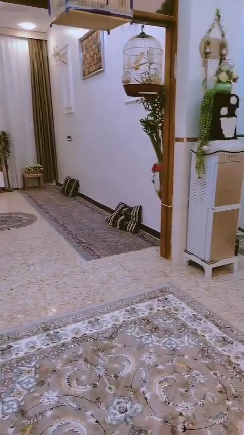 السلام عليكم بيت للبيع طابو صرف البيت باسمي الكفاءات مقابل الشماعيه 100متر *********** قرب ساحه علي قاسم
