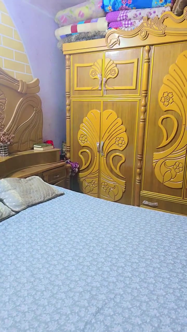 غرفه تسكام للبيع بعدها جديده الاتصال على الرقم ***********
