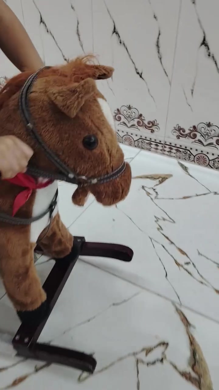 حصان هزاز • نغمات • عمر ٢-٣