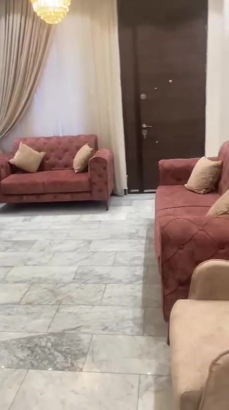 تخم 10 مقاعد السعر 300  بغداد شهداء البياع
***********
