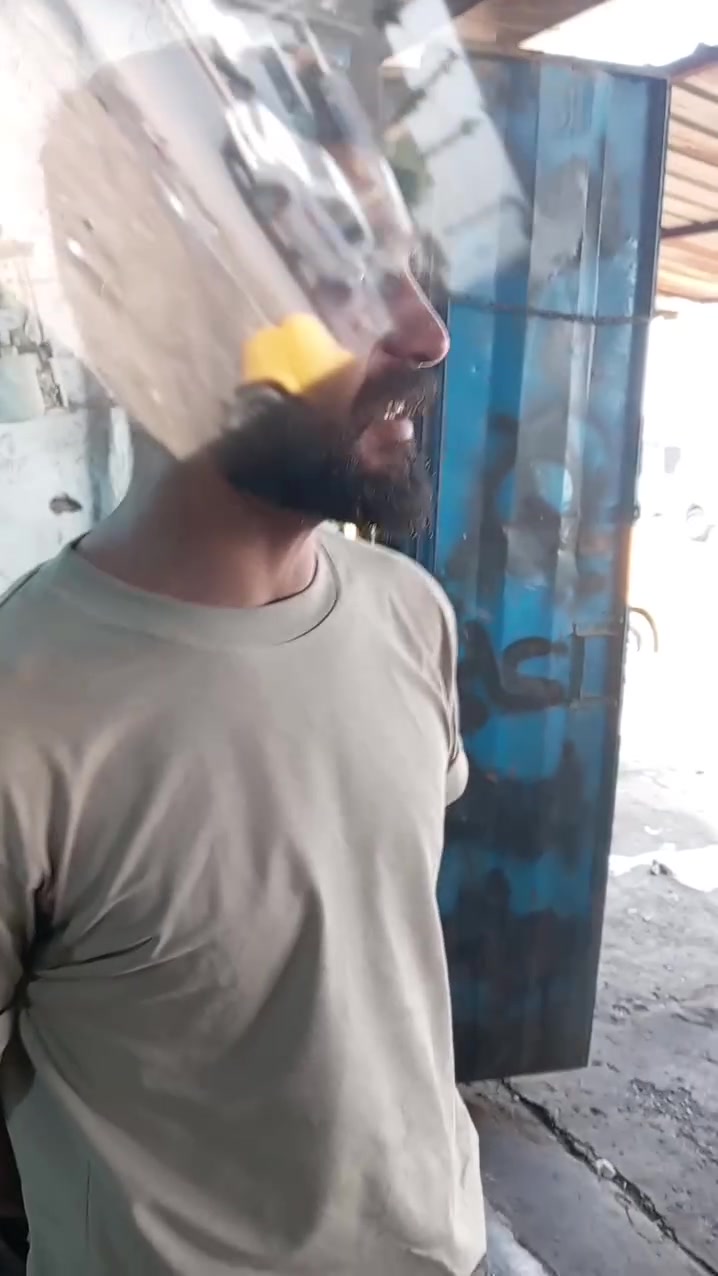 من أعمال الورشة اليوميه ورشة رياض العقيلي لفحص وبرمجة وتشخيص أعطال السيارات بجهازالكمبيوتر رقم هاتف *********** العنوان بغداد العبيدي مقابل دشداشة شاكر العكيلي
