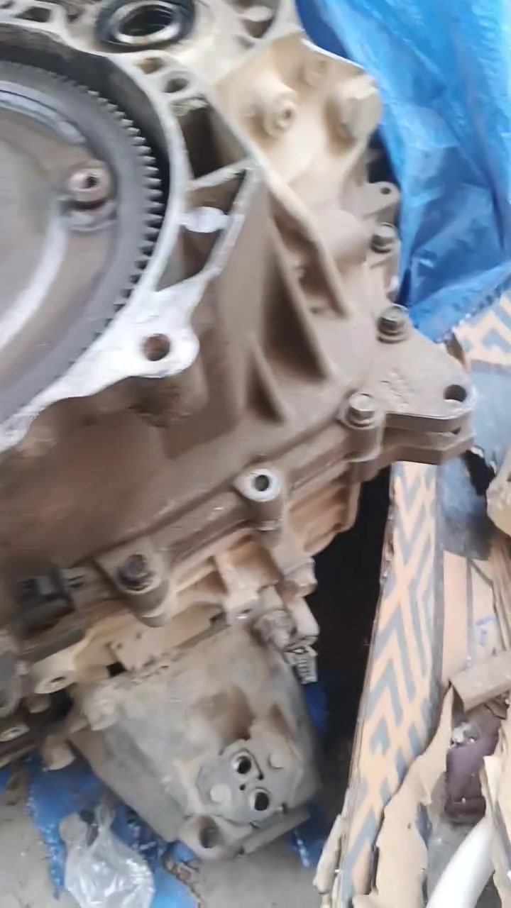 بغداد • جسر ديالى • قطع غيار