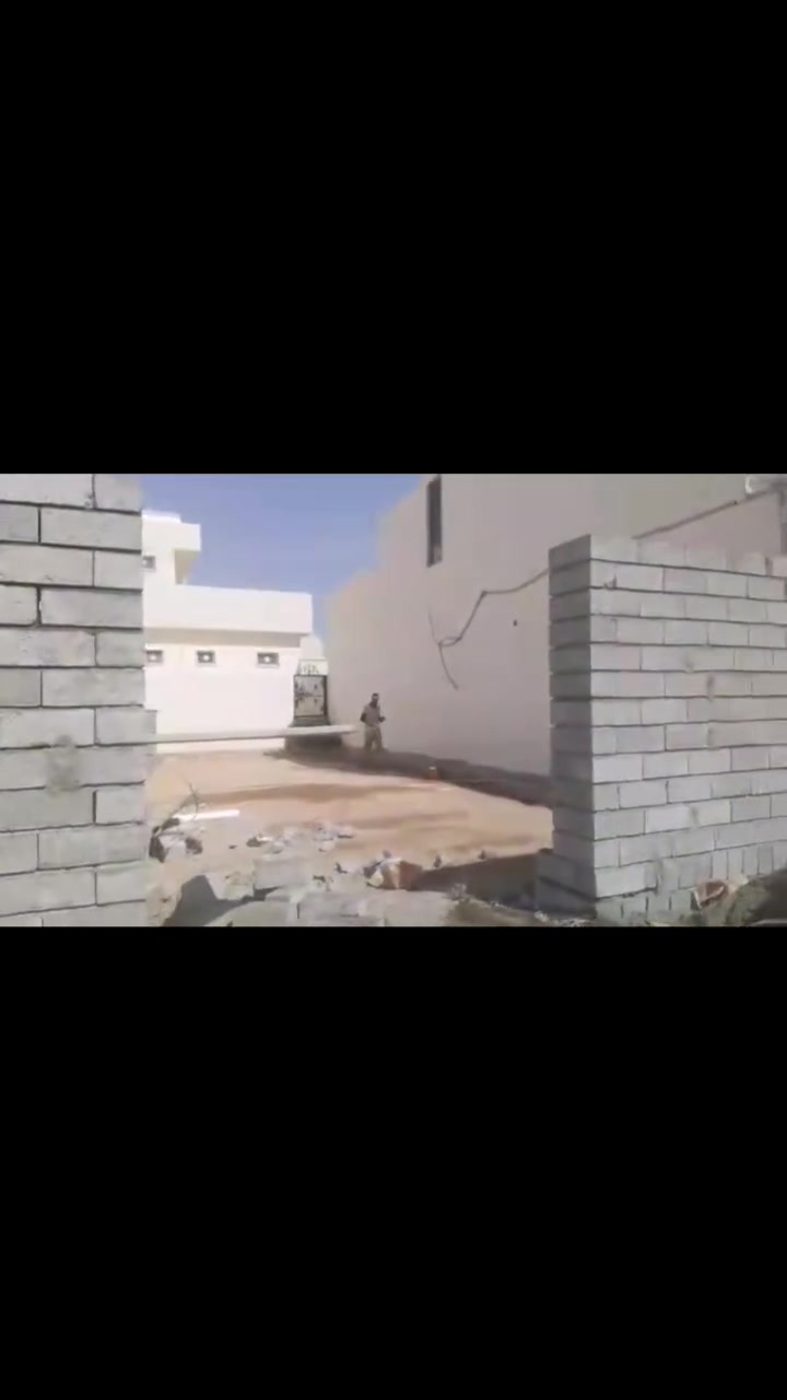 السلام عليكم ورحمة الله وبركاتة 
كادر بناء متفرق شغل شرط ترتيب 
نشتغل بل الف وبل يومية 
سعر الالف كلشي عليك 125
كلشي علينا 145
ولي ما عندة نفزعلة بلاش وهلا بل گرايب 
ما عندك شغل ادعمنا بتعليق 
نشتغل بيوت +حياطين +تكاعيب +ستائر شعندك حاضرين
اتصال ***********
