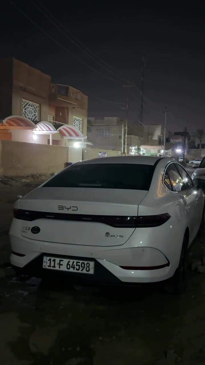 السلام عليكم شباب 
بي واي دي جن بلاص ٢٥ السياره كفاله عامه شخط مابيها استخدام شخصي وقليل
ماشيه ١٢ الف 

رقم بغداد 

المواصفات 
📍محرك ١٥٠٠ 
📍بانزين + شحن + هايبرد HEV
📍دخل ذكي بطاقة NFC
📍كشنات جلد رياضي 
📍قطعتين تبريد 
📍انظمة قياده 
📍هاند بريك كهرباء+ اوتو هولد 
السعر : ١٢٤ 
للأستفسار :***********
