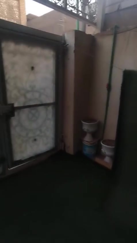 بيت  للايجار جديد ونظيف التنومة بالاكوات الأولى
مساحته ١٤٥

غرفتين ٤ في ٥ 

ومطبخ ٤ في ٥ 

واستقبال ٤ في ٥ 

وموزع 

وحمامات ٢ داخلية وحمام خارجي 

وكراج ٣ في ٥ 

وحديقة 

ومناور داخلية ٣ 

اريد عائلة نظيفة ونازكة يحافظون على نظافته 

اجارة ٧٥٠ 

البيت ارضي 

***********
