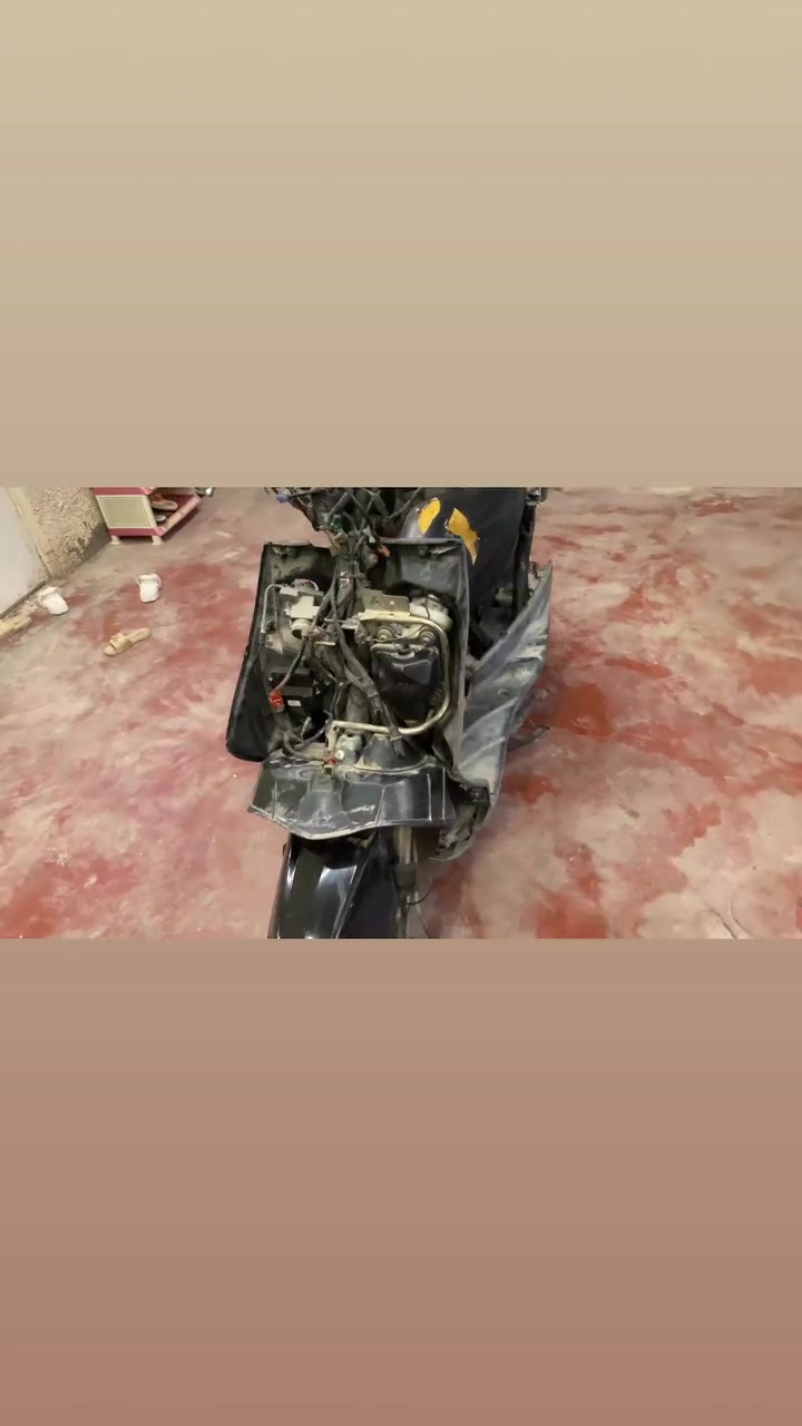 السلام عليكم سكنس فحل نوزل خطين ياباني قبق نفخ كوم حديد 250بيها مجال شغاله نكره مكينه خرسه دراجه جانت مال رنبه مابيها باتري كلجات رياضيه
بغداد قرب جزيرة السياحية 
***********
