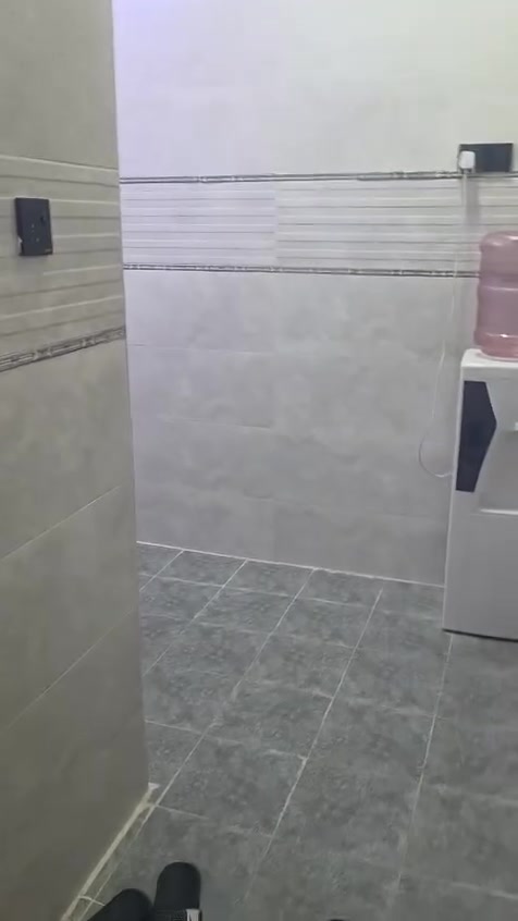 الجزيرة سياحية • حي الحسين • ٣٠٠م