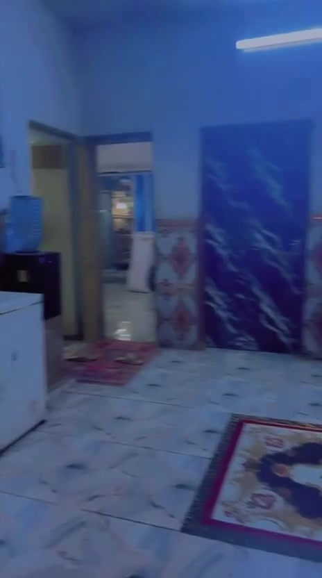 🏠 للبيع بيت سكني مميز
طابو صرف 

📍 الموقع: كفاءات العبيدي قرب العيادة 
واجهه 7ونص نزال 20 

📐 المساحة: 150 متر
📏 الواجهة: 7 متر
🏢 طابقين كاملين
✨ البيت نظيف جداً وجاهز للسكن

🔹 الطابق الأرضي:

• مطبخ
• استقبال
• صالة كبيرة
• غرفتان
• حمام داخلي
• حمام خارجي
• كراج كبير يتسع لسيارة

🔹 الطابق الثاني:

• 4 غرف
• صالة
• حمام

📞 للاستفسار والتفاصيل: يرجى التواصل ***********.
