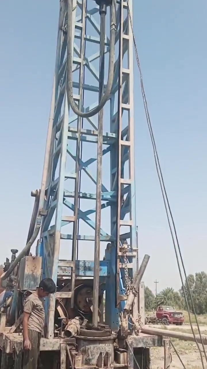سلام عليكم  جهاز حفر  ابار للبيع جاهز للعمل عده 150متر ***********
